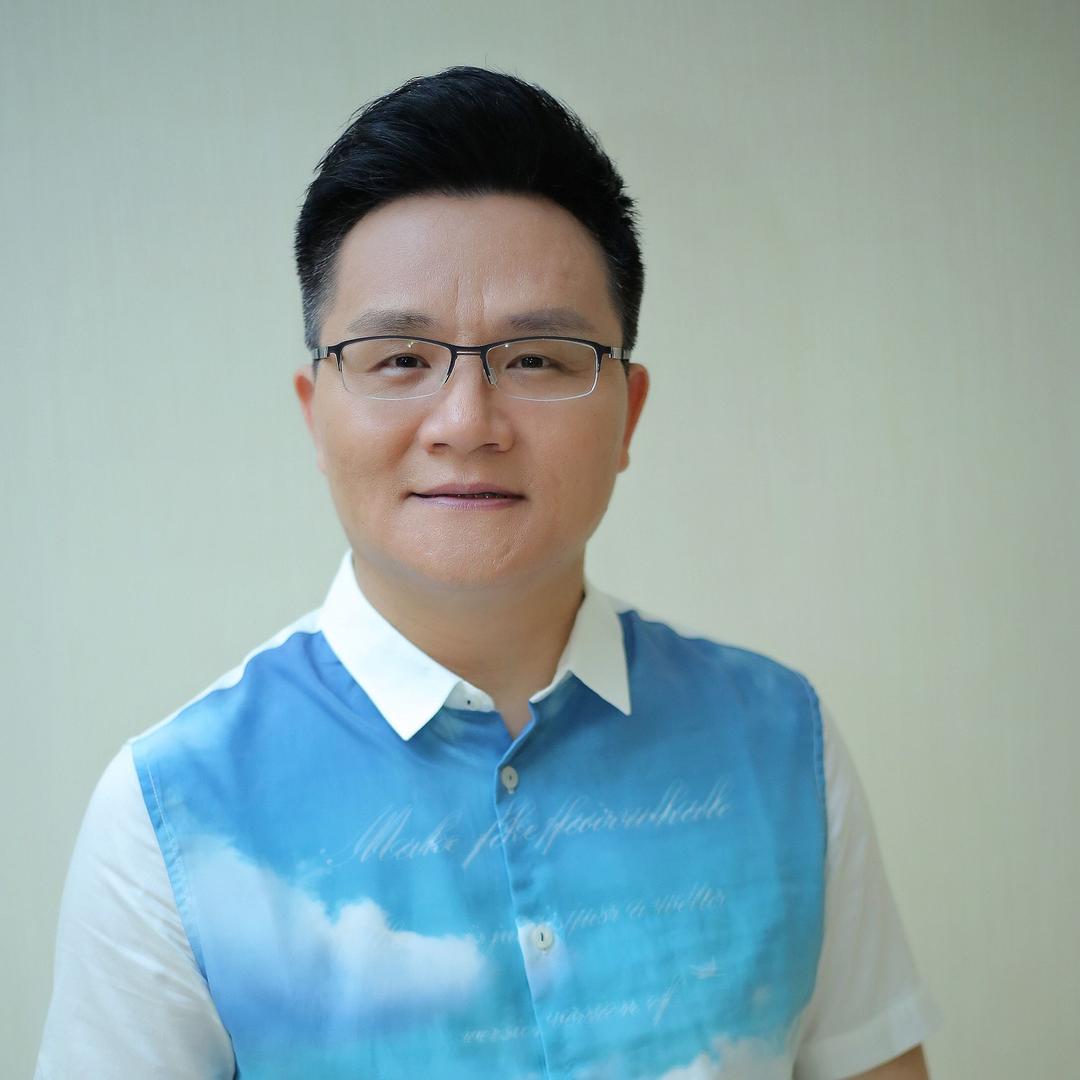 李伟建和他的徒弟们