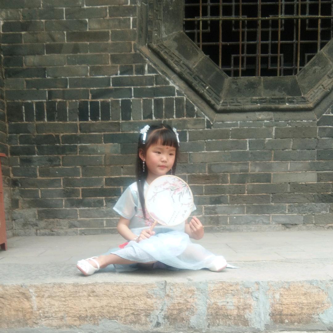 伊莲