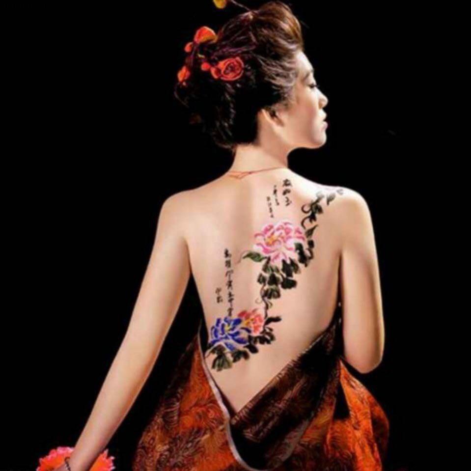 莉莉