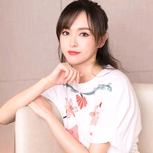莉莉