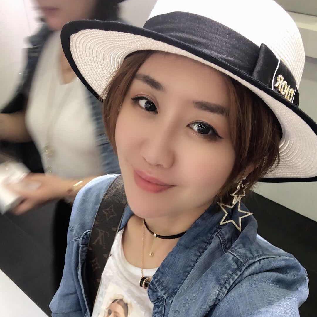 瓦房店市文兰街道爱暄服饰店