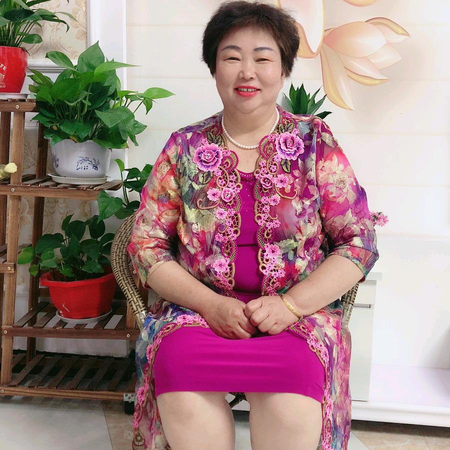 小眼胖姨