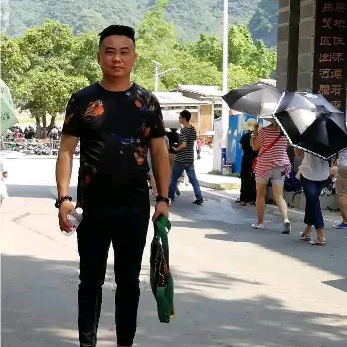 布衣丹朱