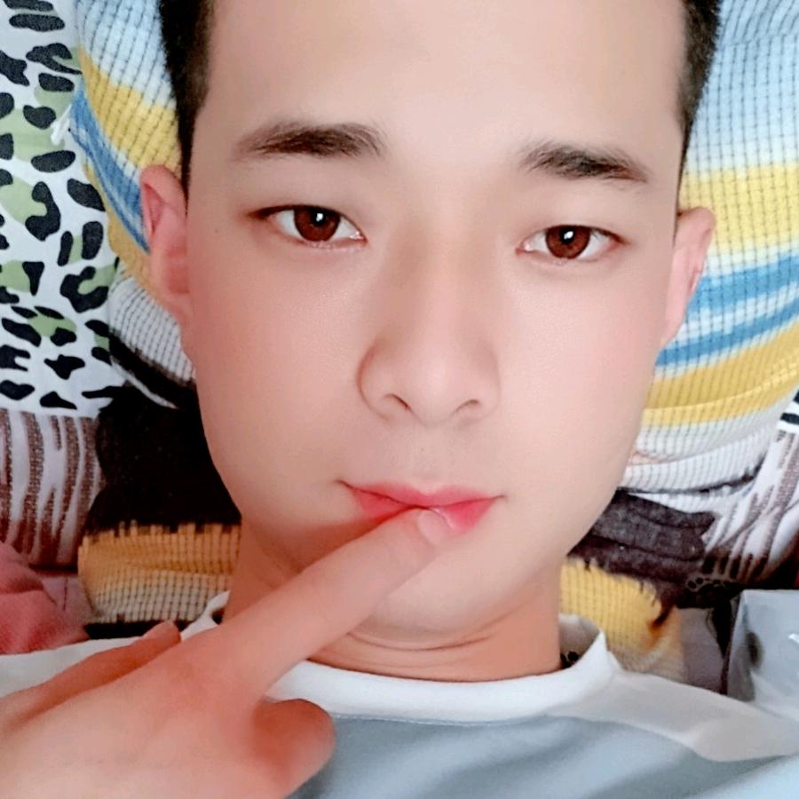 手踹兜兜笑看綪侣分手