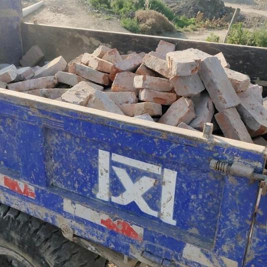 衣锦夜行的谭二狗