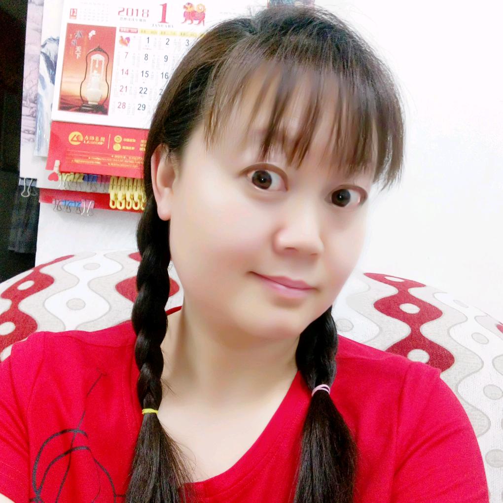 小  昕