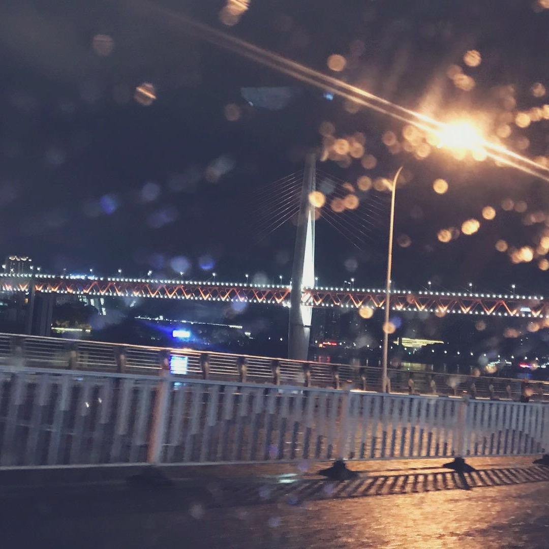 率领凹凸曼打怪兽