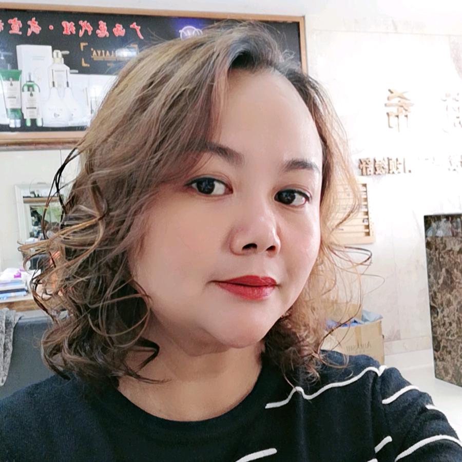 芳芳（拒秒赞🌹)