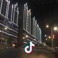 吕