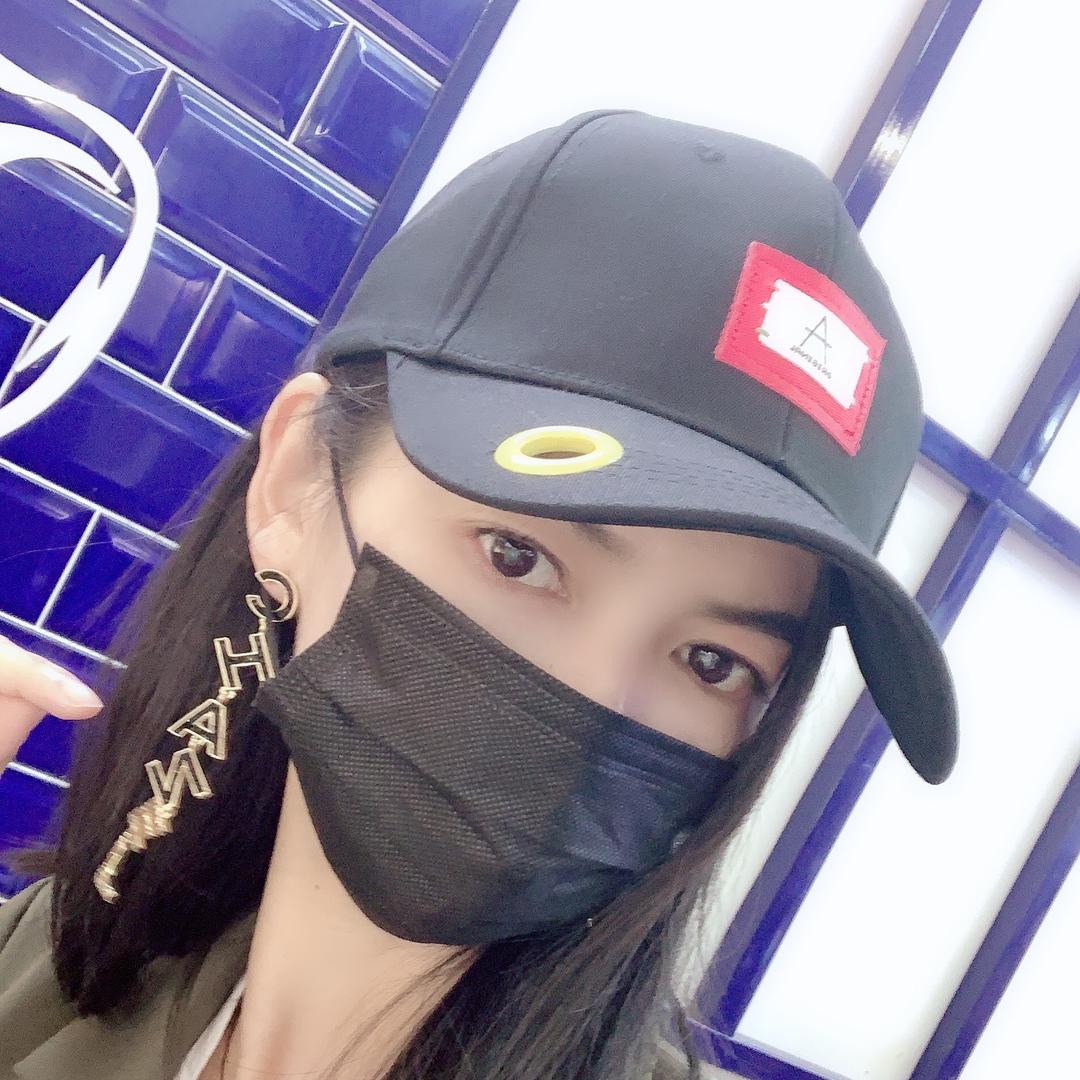 瑞安瑾奢女亨族服装