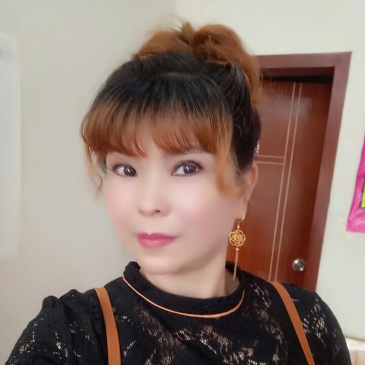 丹巴一梦酒店黄姐