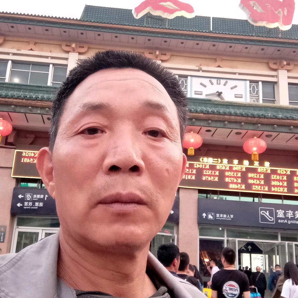 踏  雪  寻 梅  