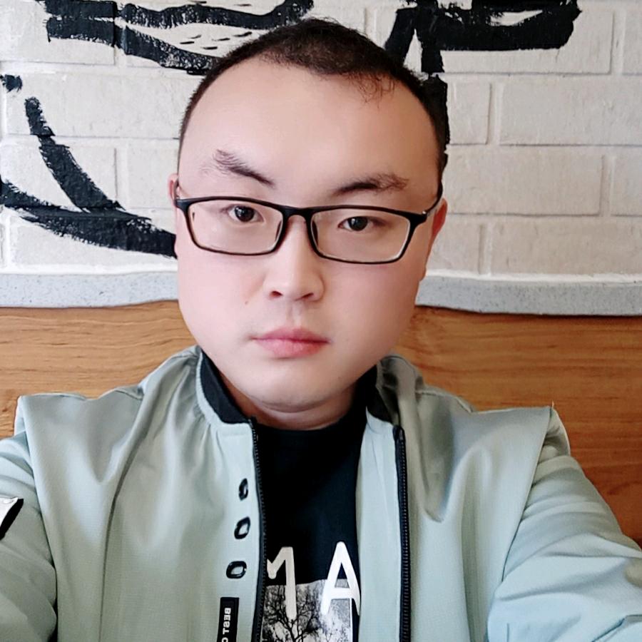 成飞飞