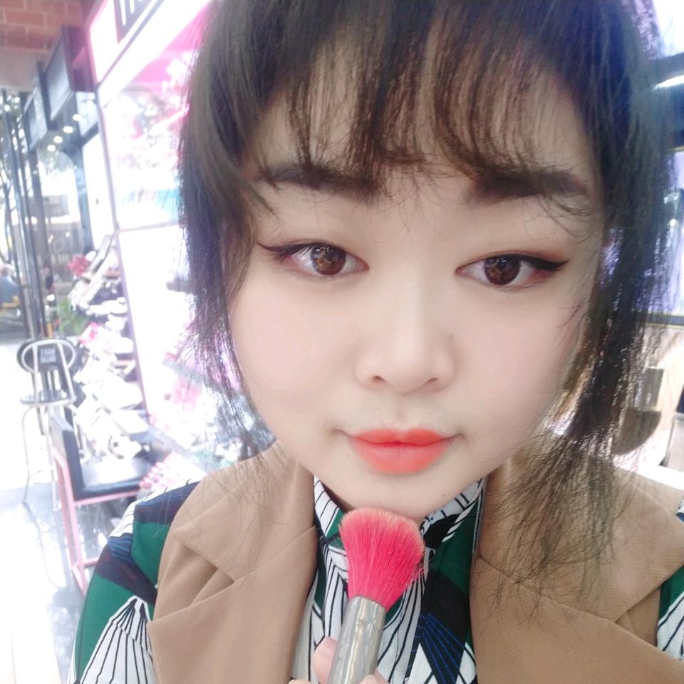 妙妮美妆四姐