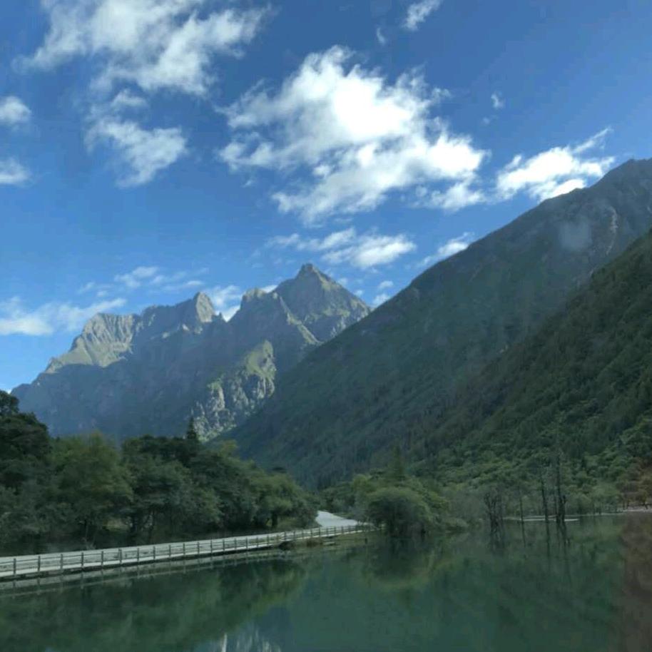 在水一方
