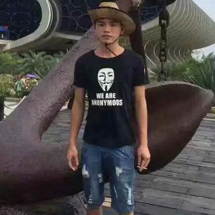 黄红波（责任有限工程队）