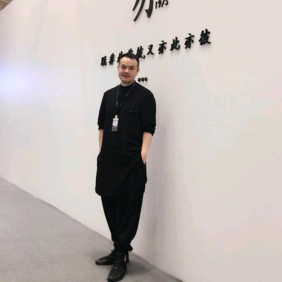 MR WANG