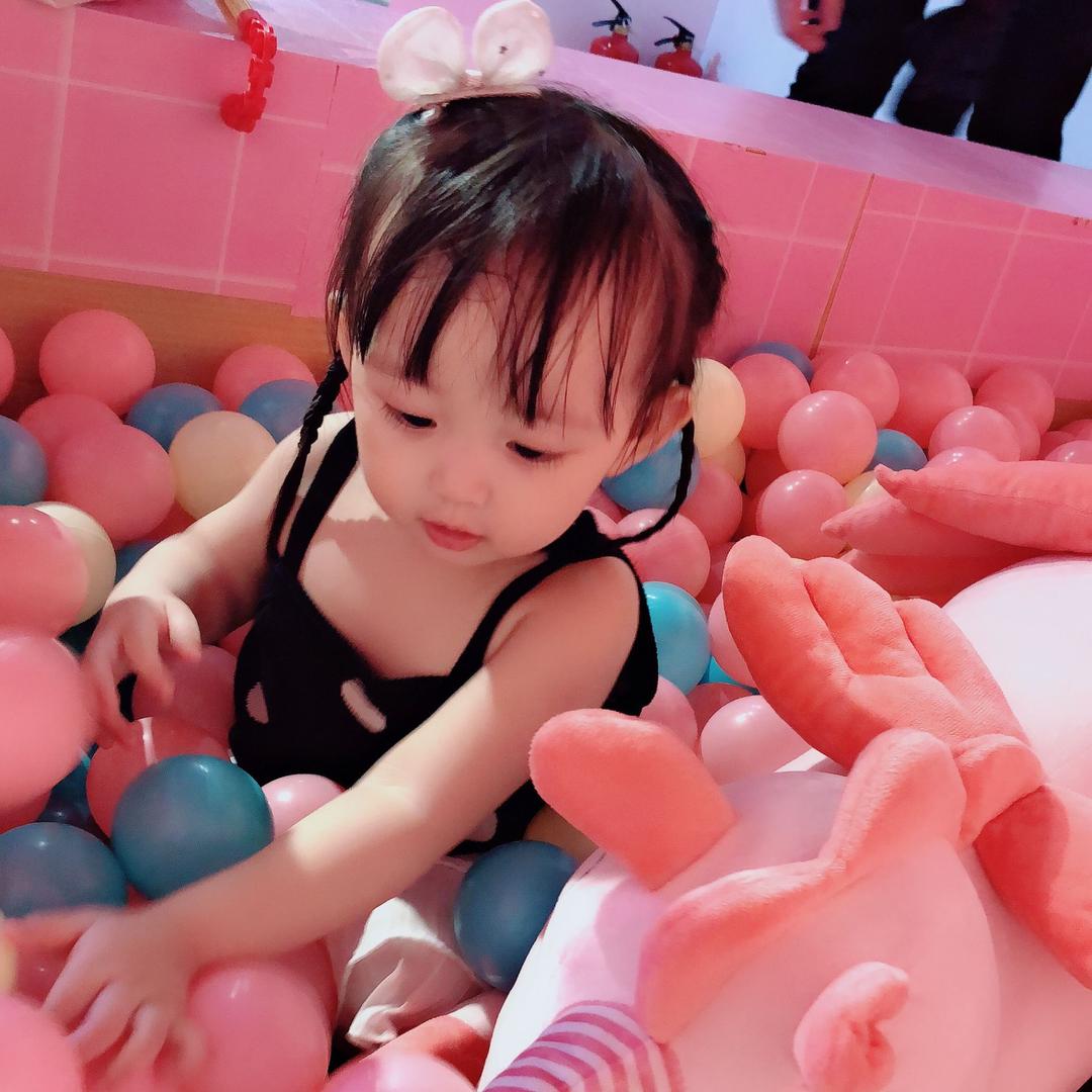西瓜小姐姐
