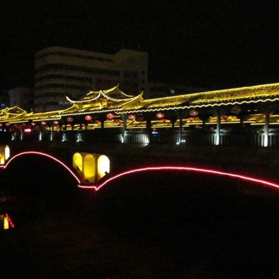 华杉帽饰经营部