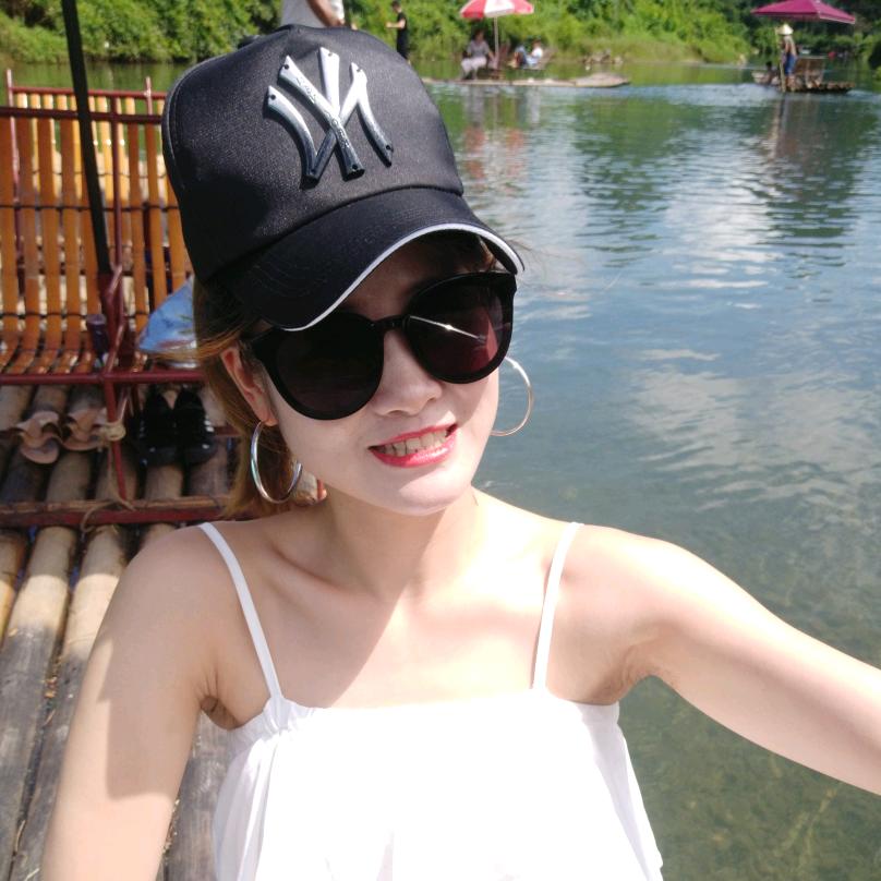 朝天门大融汇汪小妹女装批发