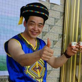 兴爱艺术团    李兴爱