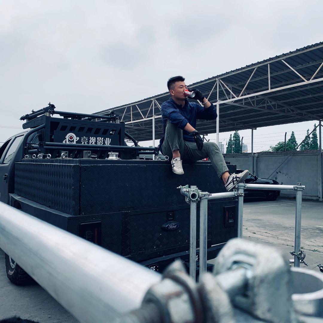 王世强（废铁回收）