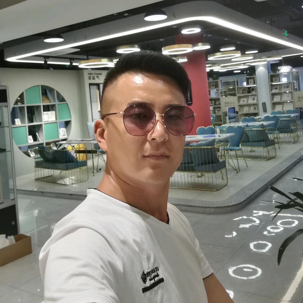 红馆肖哥（旅游包车