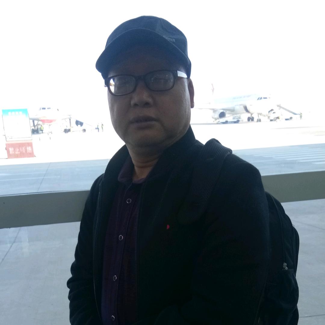 临潼油槐创意家具城