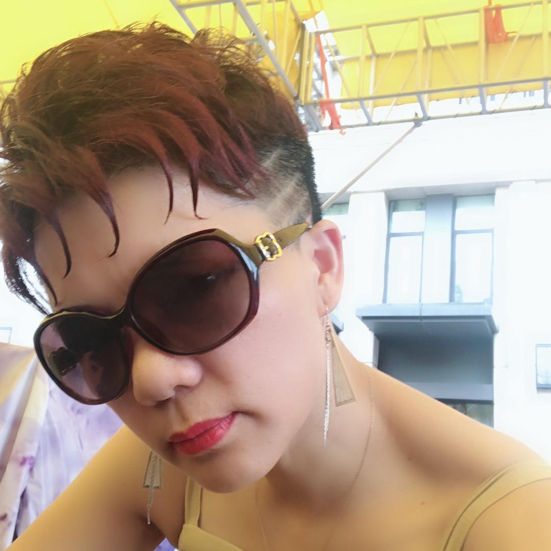 钟小姐