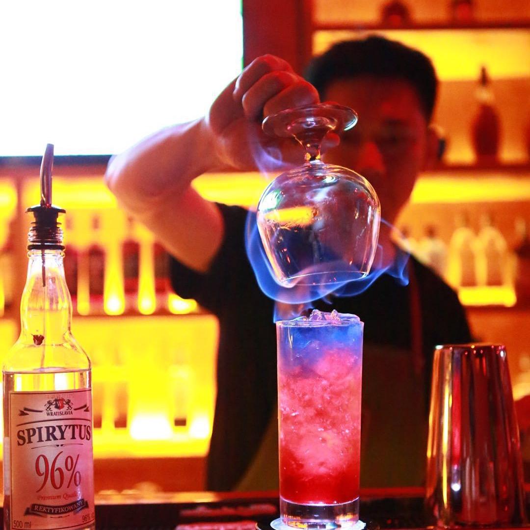 红斌-调酒的아저씨@抖音