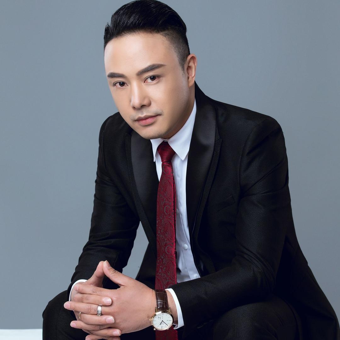 李东靓伊度美业