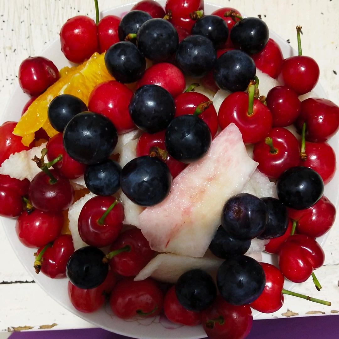 同利激光切管切板，多台数控及各种加工