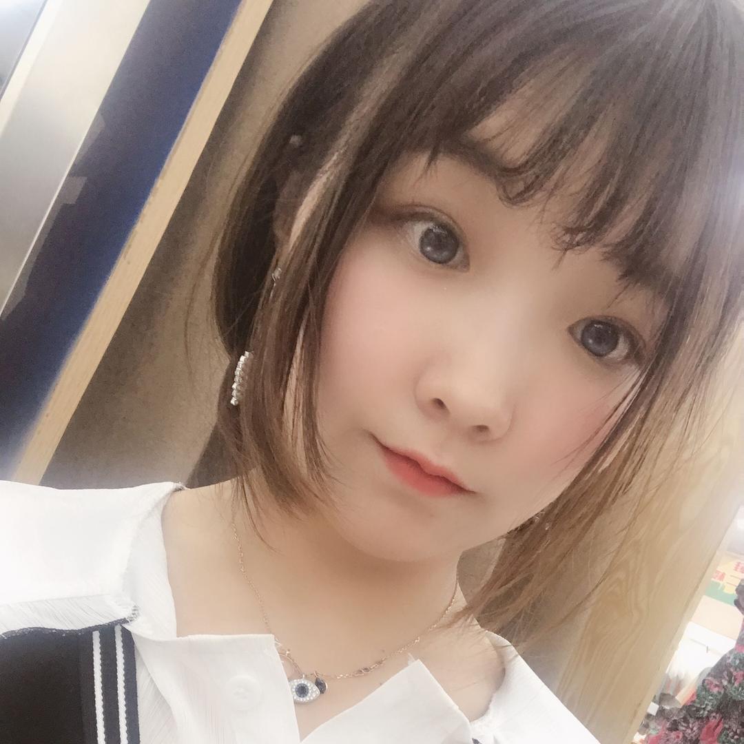 希希笑嘻嘻