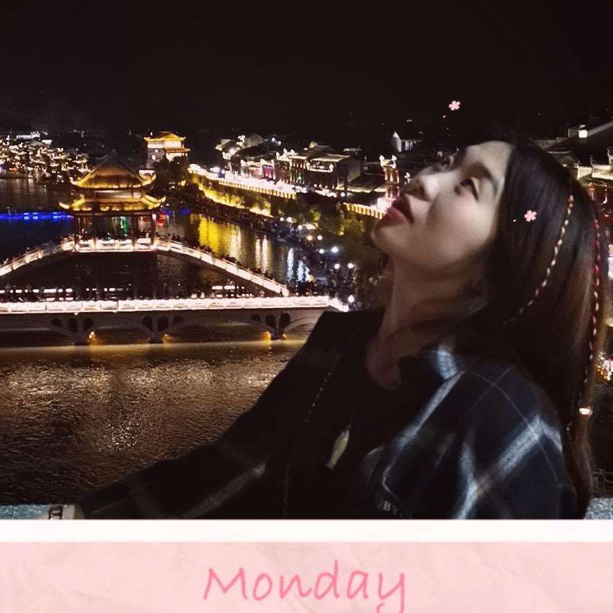 不吃西红柿的女孩👧