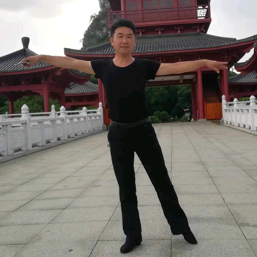 爱唱歌跳舞