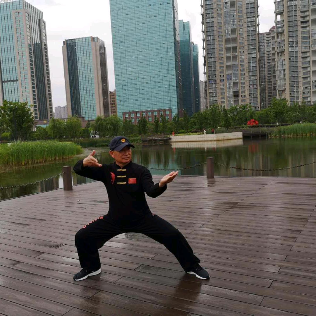 太极人