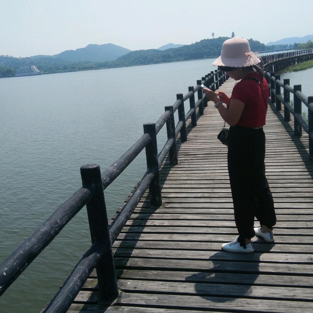 九华山民宿钱晓立