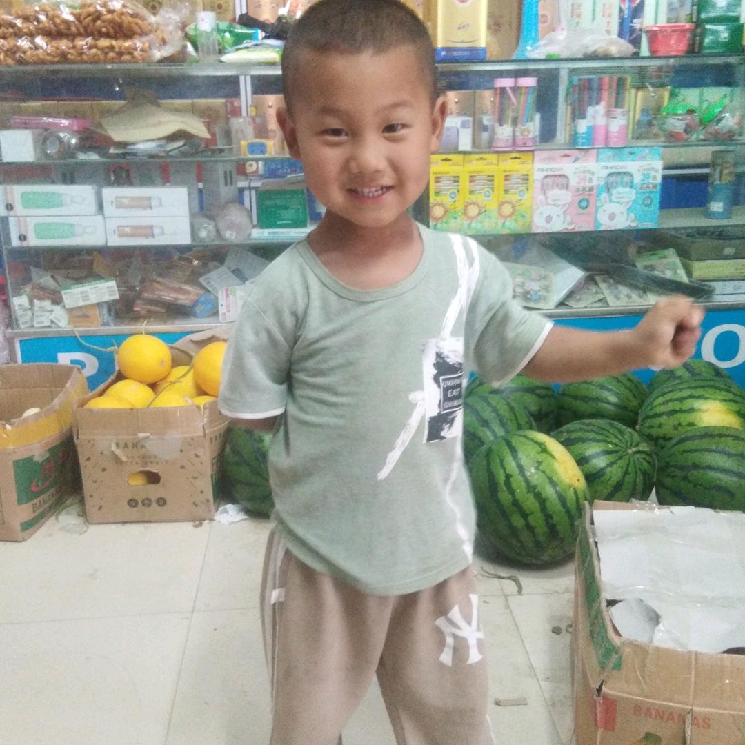 东名量贩
