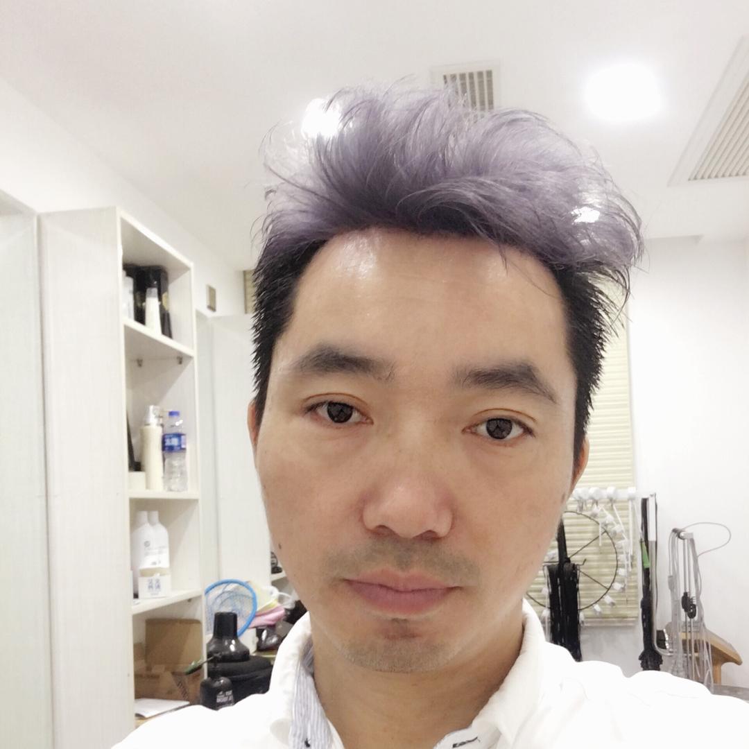 海门区冲飞发型设计工作室