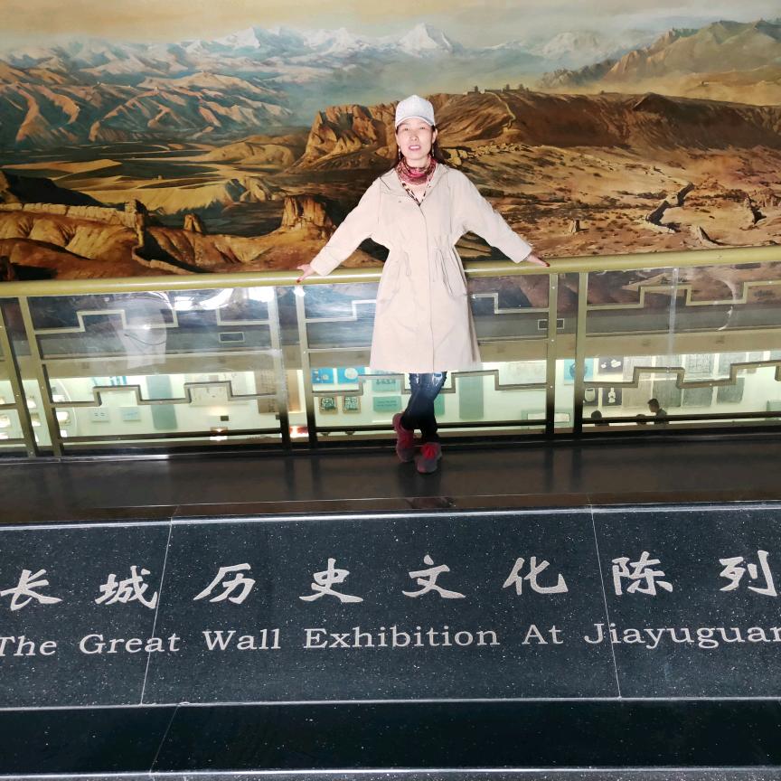张玲