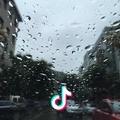 大雨，就要开始不停的下。