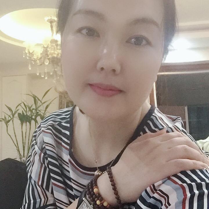 英子