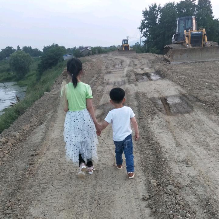 李腊妹爱