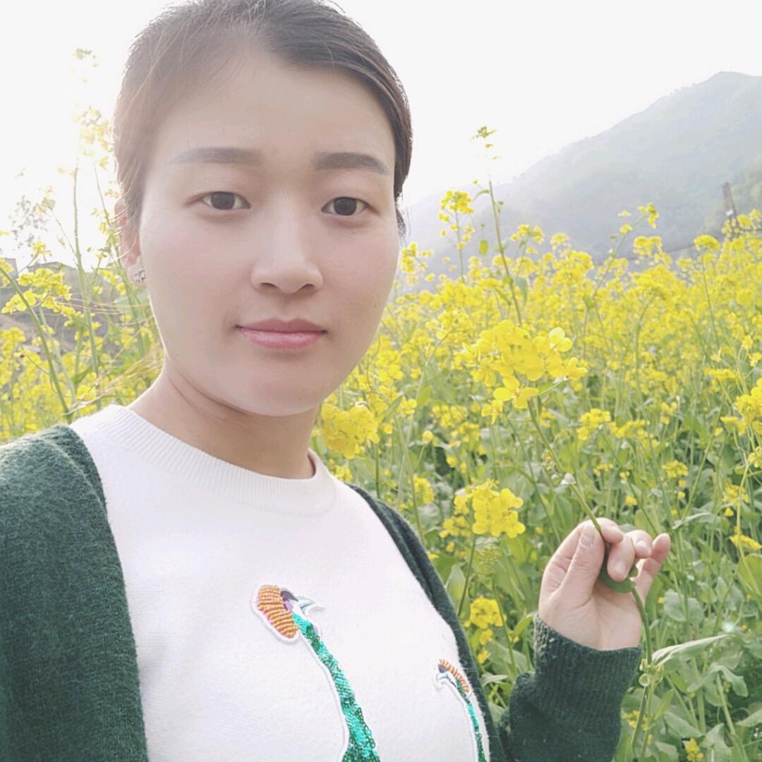 张莉
