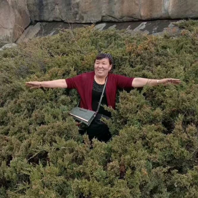 《阿克图勒帕尔》刺绣合作社