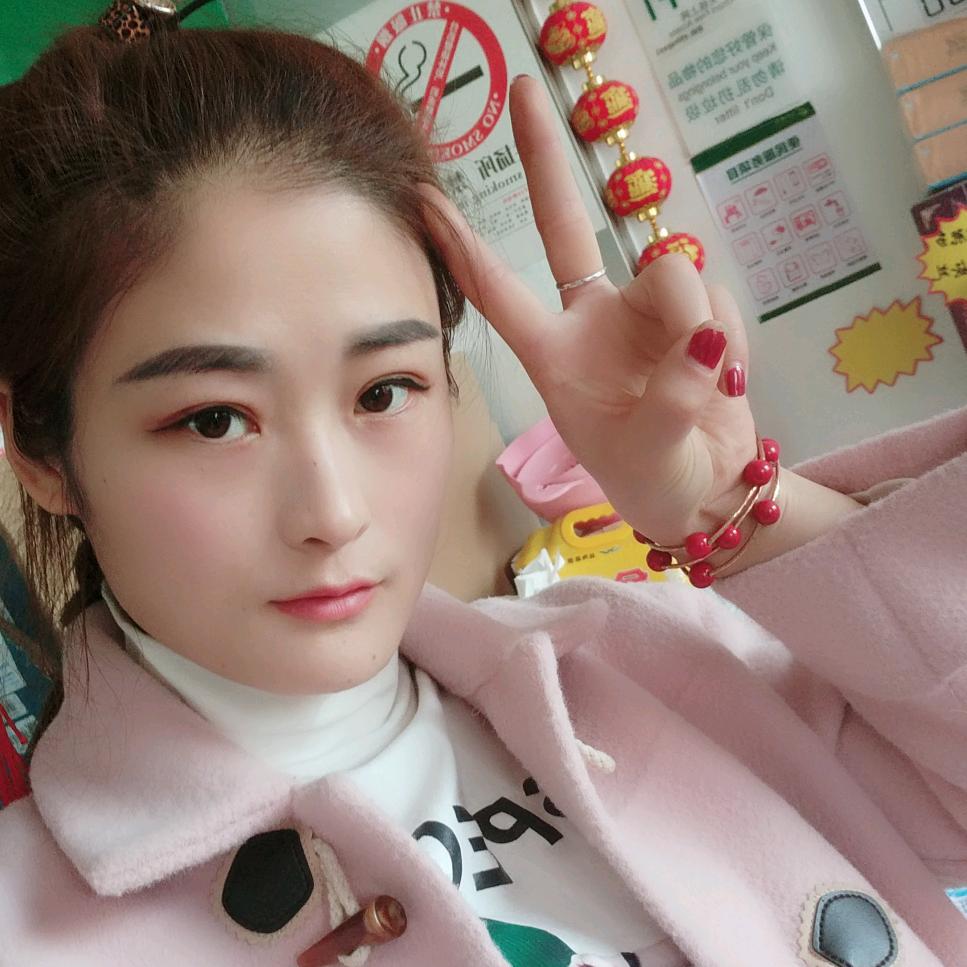张其服饰，三管新广场对面