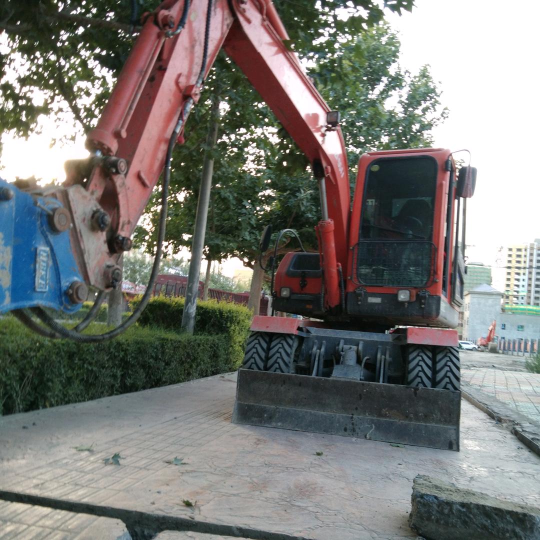 阿克苏财兴机械租赁