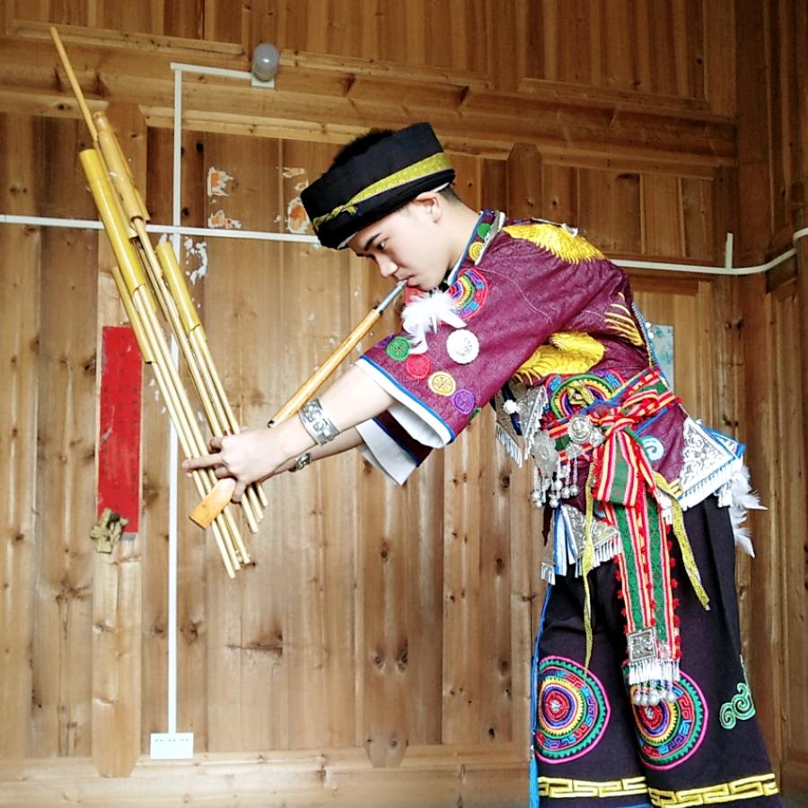 瑶乡伢仔    小简