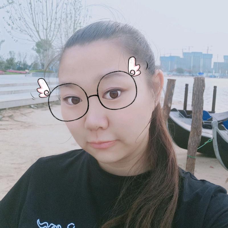 爱吃爱玩的小猪猪～