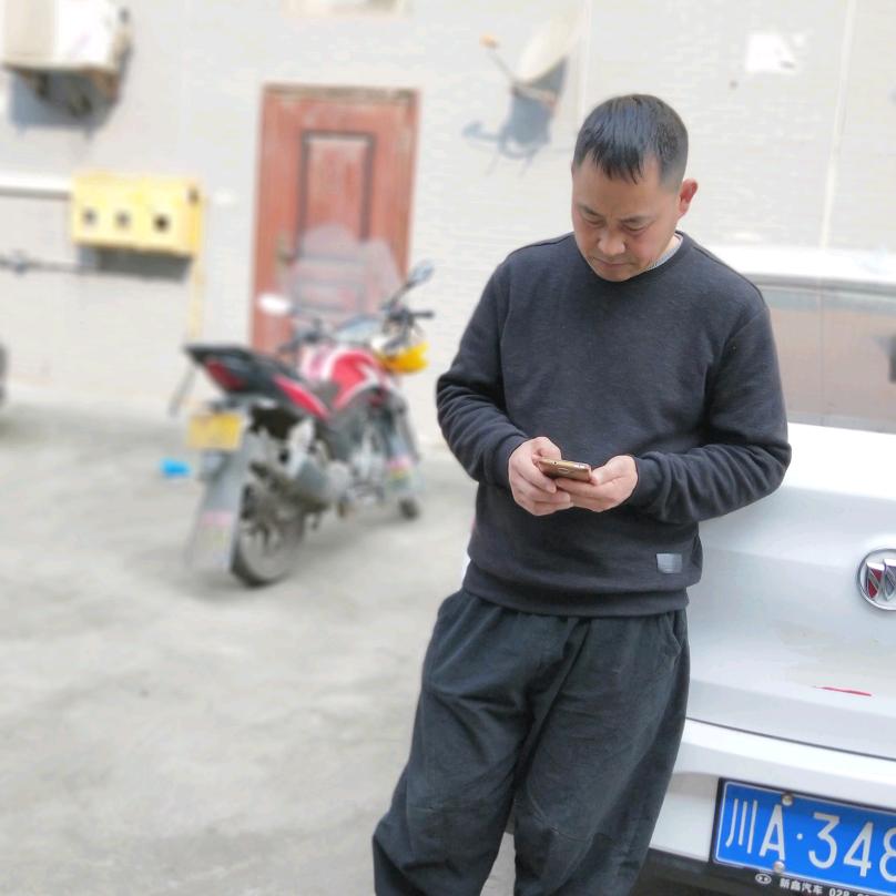 爱唱歌的萨克斯手